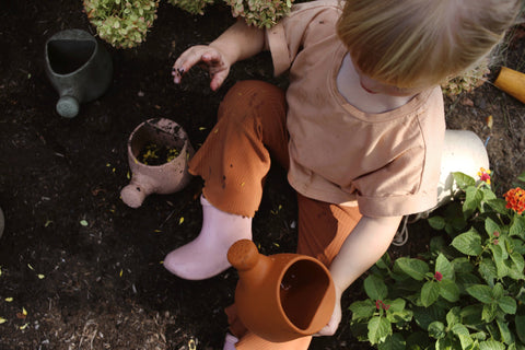 Terracotta Silicone Garden Set 
