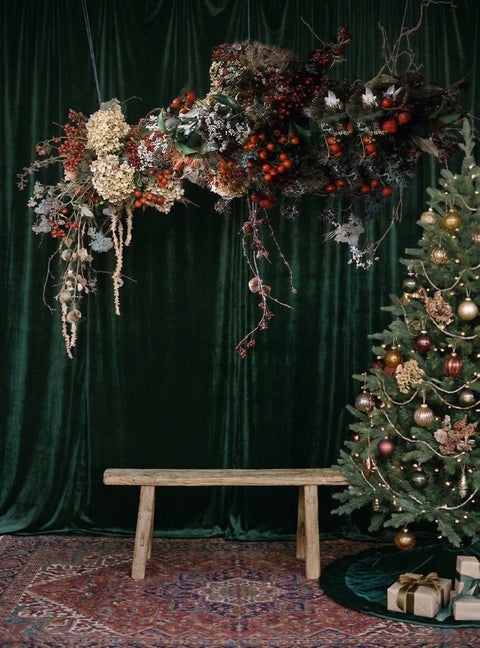 Take your Holiday Photos at Poppy's 🎄🔔🥂