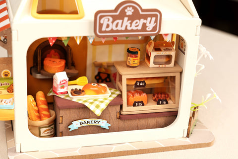 DIY Miniature House Kit: Teddy's Breadbox