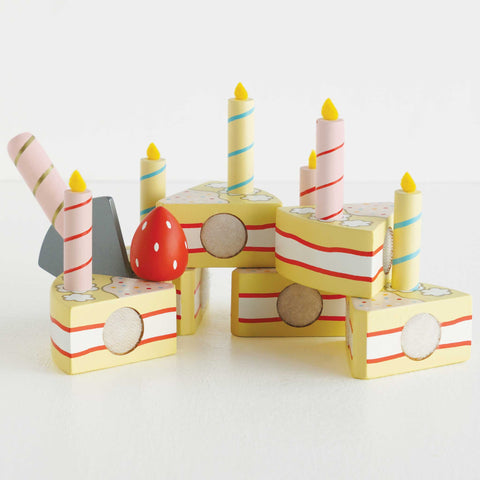 Le Toy Van Sliceable Birthday Cake & Candles