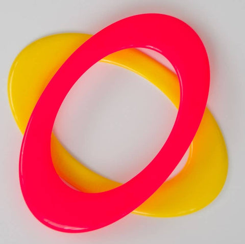 Woblong® Double-Wing Flyer – Patented Flying Catch Toy