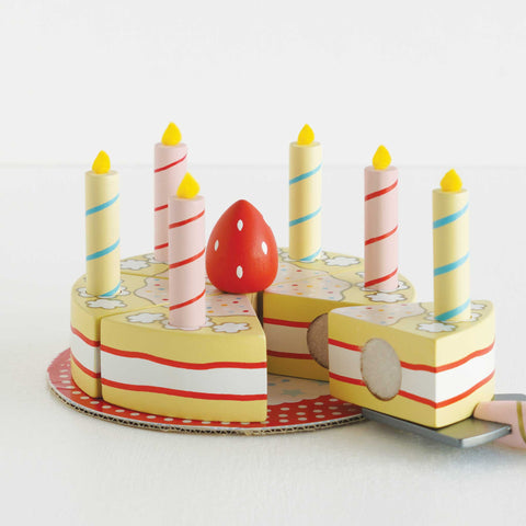 Le Toy Van Sliceable Birthday Cake & Candles